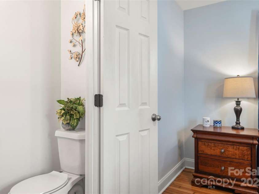 3725 Sudbury Road, Charlotte, NC 28205.  MLS# CAR4289202, YatesRealty ID 33923. 