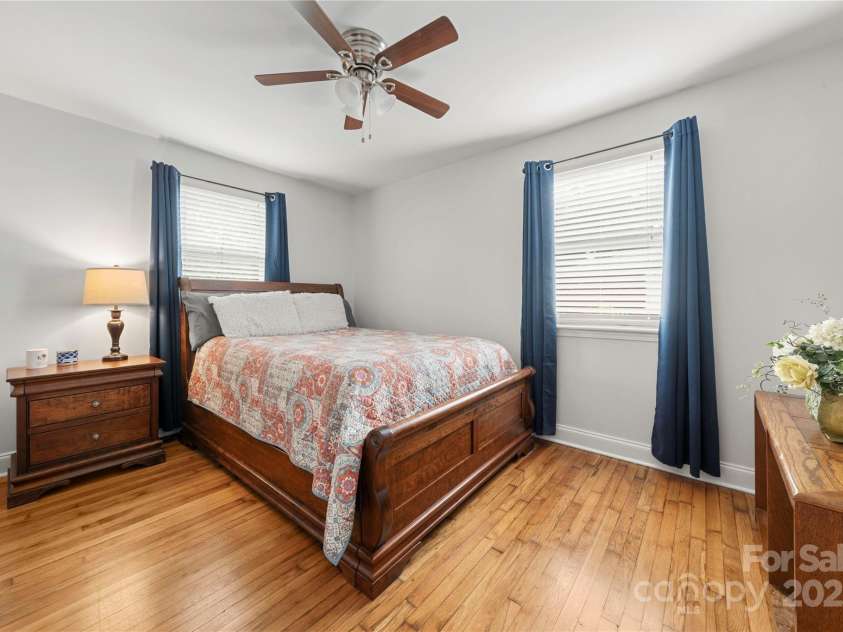3725 Sudbury Road, Charlotte, NC 28205.  MLS# CAR4289202, YatesRealty ID 33923. Bedroom w/ 1/2 bath attached