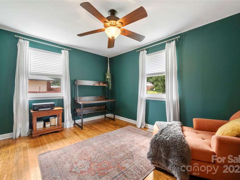 3725 Sudbury Road, Charlotte, NC 28205.  MLS# CAR4289202, YatesRealty ID 33923. Bonus Room / Office