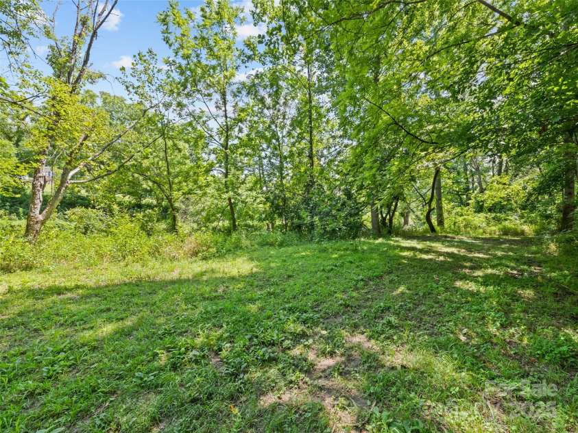 1170 Crabtree Road, Waynesville, NC 28785.  MLS# CAR4284874, YatesRealty ID 33925. 