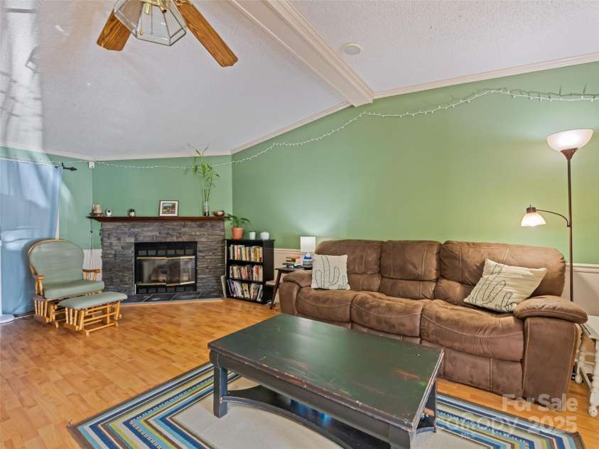 1170 Crabtree Road, Waynesville, NC 28785.  MLS# CAR4284874, YatesRealty ID 33925. 