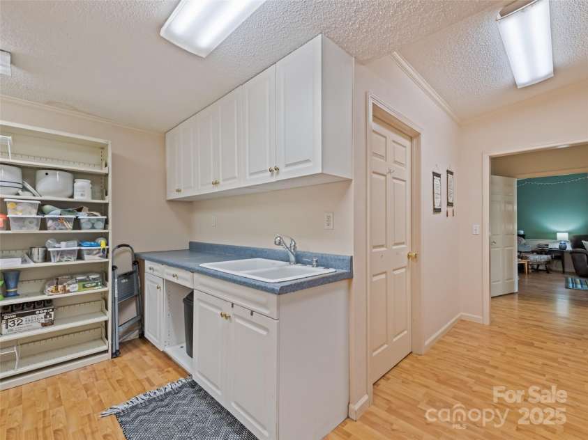 1170 Crabtree Road, Waynesville, NC 28785.  MLS# CAR4284874, YatesRealty ID 33925. 