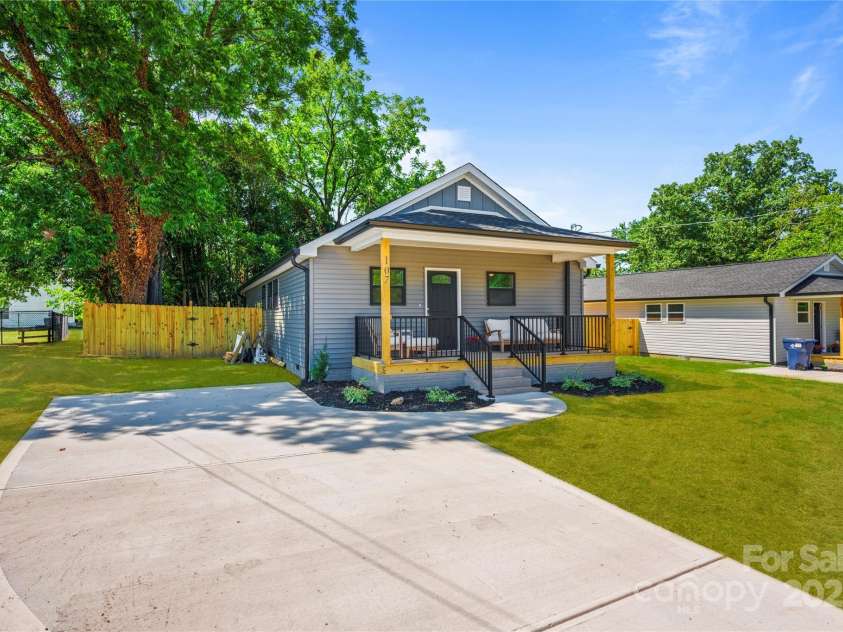 107 Poplar Street, Stanley, NC 28164.  MLS# CAR4246663, YatesRealty ID 33926. 