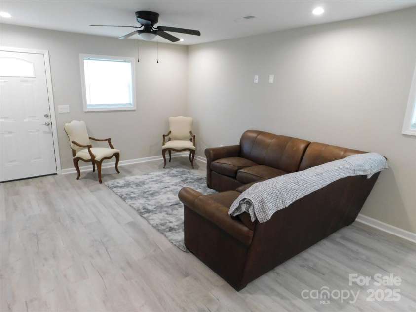 107 Poplar Street, Stanley, NC 28164.  MLS# CAR4246663, YatesRealty ID 33926. 