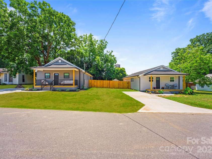 107 Poplar Street, Stanley, NC 28164.  MLS# CAR4246663, YatesRealty ID 33926. 