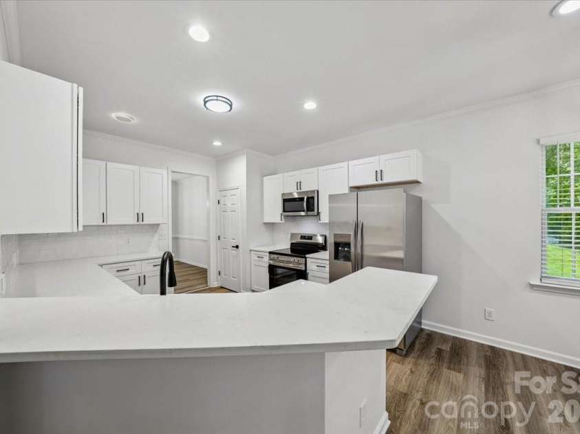 2622 Billings Park Drive, Charlotte, NC 28213.  MLS# CAR4396534, YatesRealty ID 33926. 