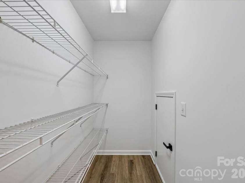 2622 Billings Park Drive, Charlotte, NC 28213.  MLS# CAR4396534, YatesRealty ID 33926. 