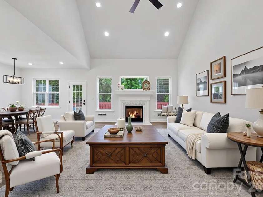 2622 Billings Park Drive, Charlotte, NC 28213.  MLS# CAR4396534, YatesRealty ID 33926. Virtually Staged