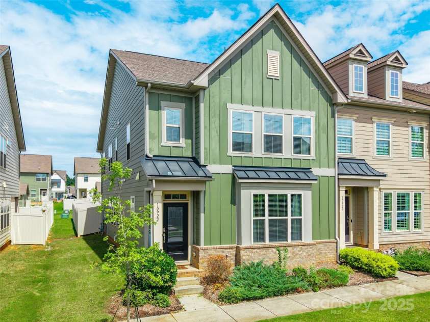 10922 Zac Hill Road, Davidson, NC 28036.  MLS# CAR4293350, YatesRealty ID 33927. 