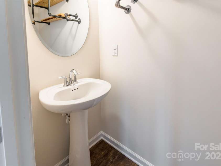 10922 Zac Hill Road, Davidson, NC 28036.  MLS# CAR4293350, YatesRealty ID 33927. 