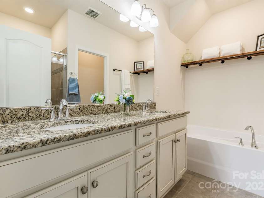 10922 Zac Hill Road, Davidson, NC 28036.  MLS# CAR4293350, YatesRealty ID 33927. 