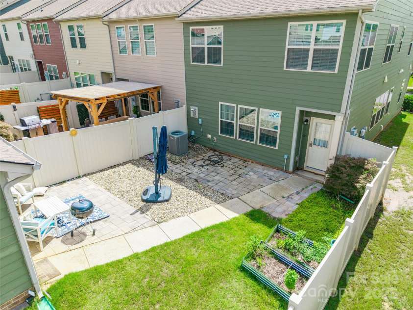 10922 Zac Hill Road, Davidson, NC 28036.  MLS# CAR4293350, YatesRealty ID 33927. 