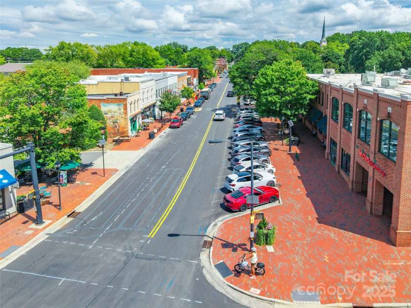 10922 Zac Hill Road, Davidson, NC 28036.  MLS# CAR4293350, YatesRealty ID 33927. 