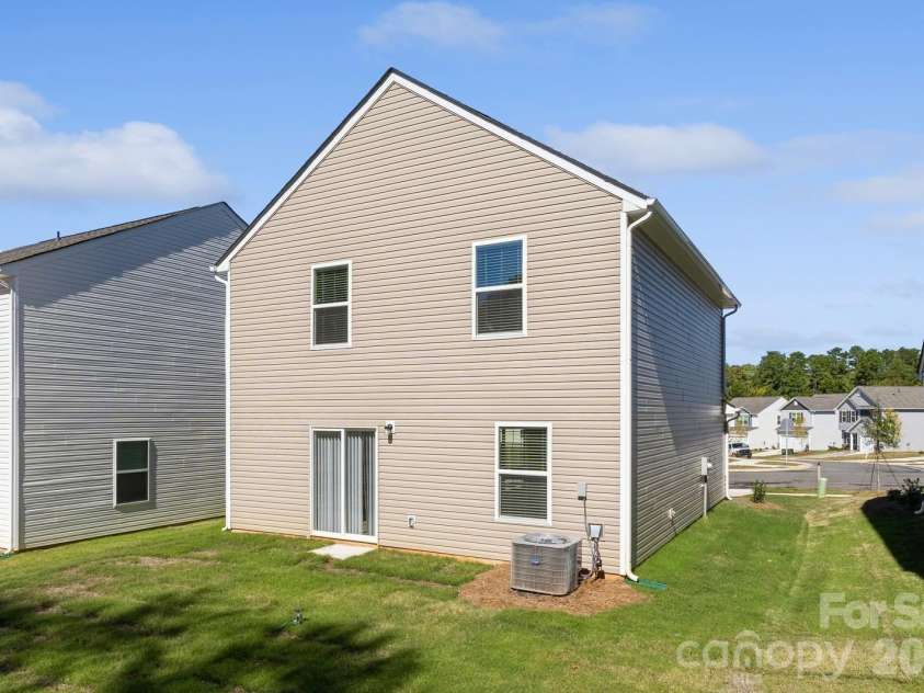 6248 Lowe Lane, Charlotte, NC 28214.  MLS# CAR4394417, YatesRealty ID 33927. 