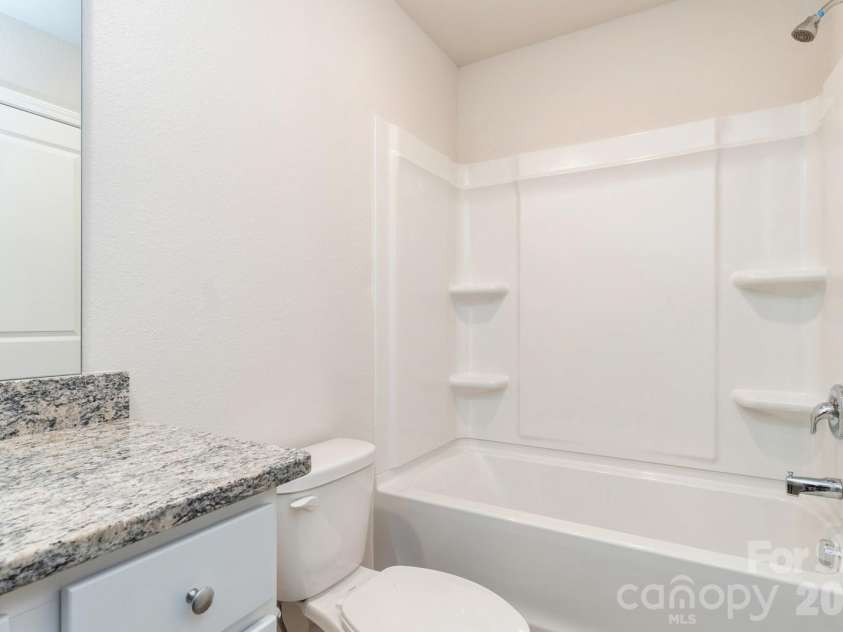 6248 Lowe Lane, Charlotte, NC 28214.  MLS# CAR4394417, YatesRealty ID 33927. 