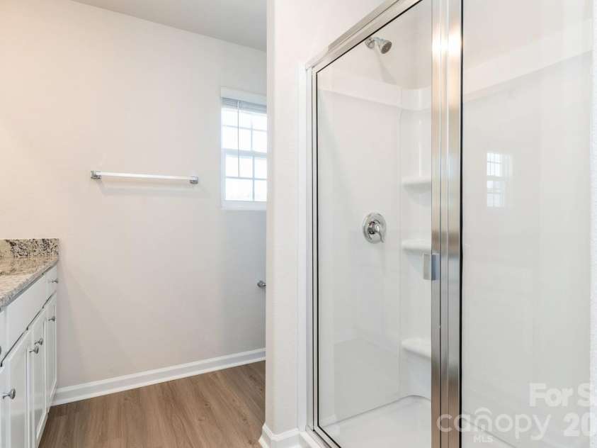 6248 Lowe Lane, Charlotte, NC 28214.  MLS# CAR4394417, YatesRealty ID 33927. 
