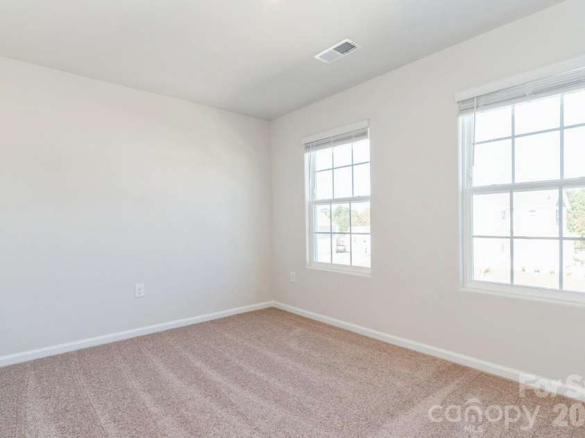 6248 Lowe Lane, Charlotte, NC 28214.  MLS# CAR4394417, YatesRealty ID 33927. 