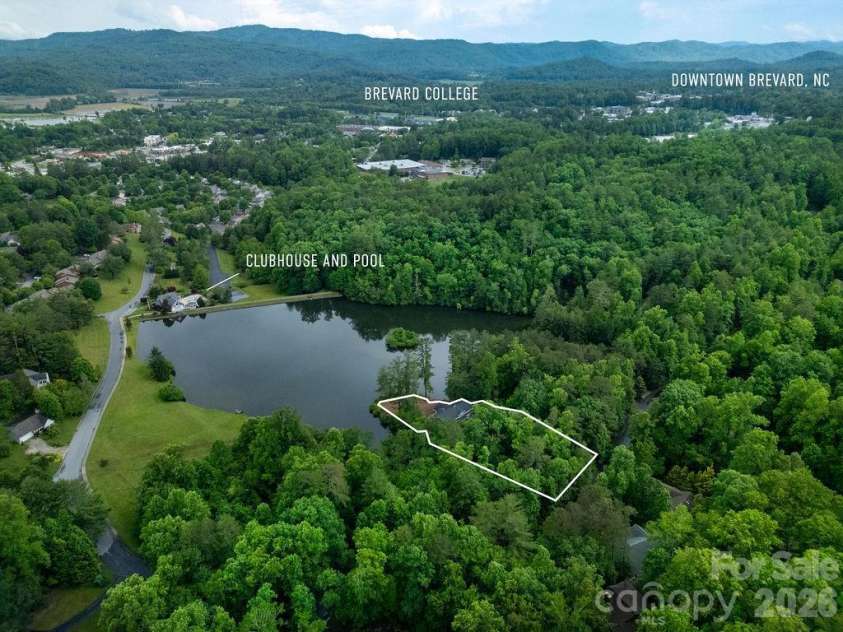 719 Deerlake Road, Brevard, NC 28712.  MLS# CAR4392364, YatesRealty ID 33928. 