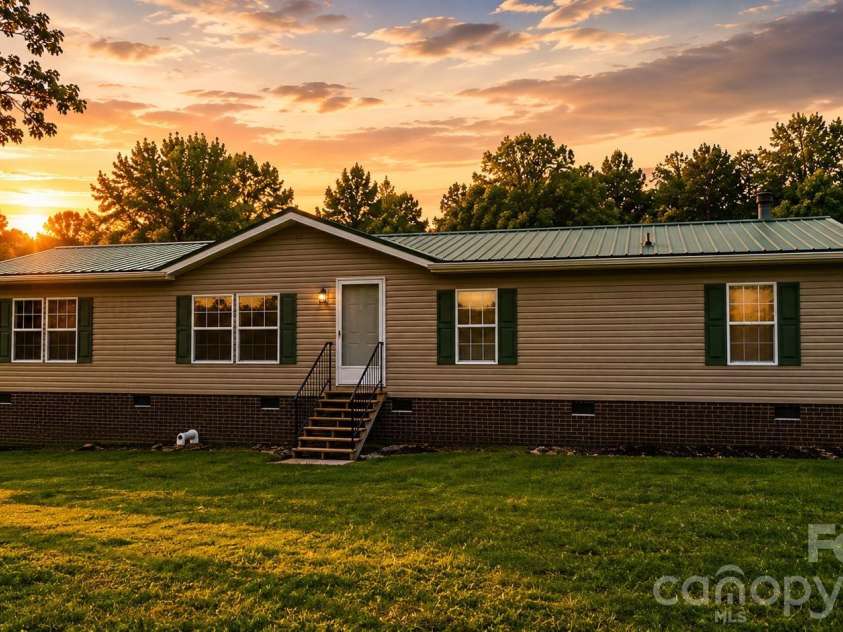 320 Pop Beaver Trail, Cleveland, NC 27013.  MLS# CAR4397797, YatesRealty ID 33929. 