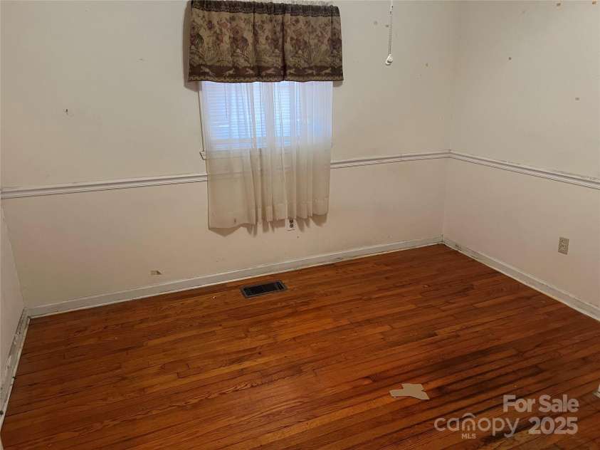 402 Horah Street, Salisbury, NC 28144.  MLS# CAR4322133, YatesRealty ID 3393. Bedroom 1