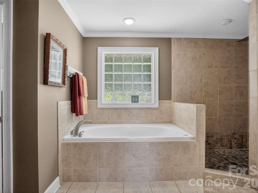8234 Dennis Road, Charlotte, NC 28227.  MLS# CAR4390277, YatesRealty ID 33931. Primary bathroom