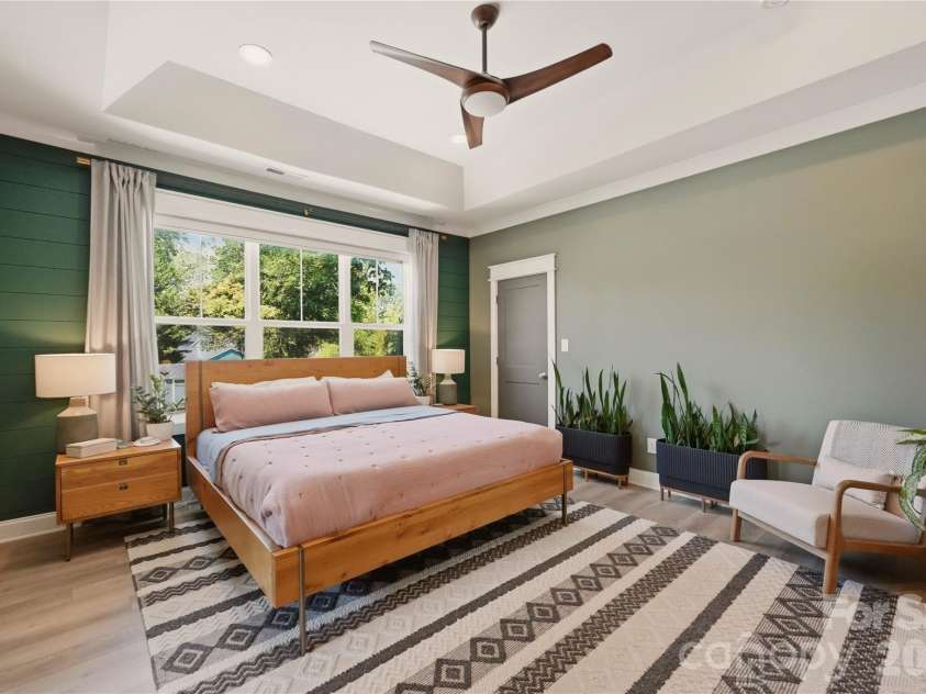 1222 Gaston Street, Charlotte, NC 28208.  MLS# CAR4394065, YatesRealty ID 33932. Primary Suite