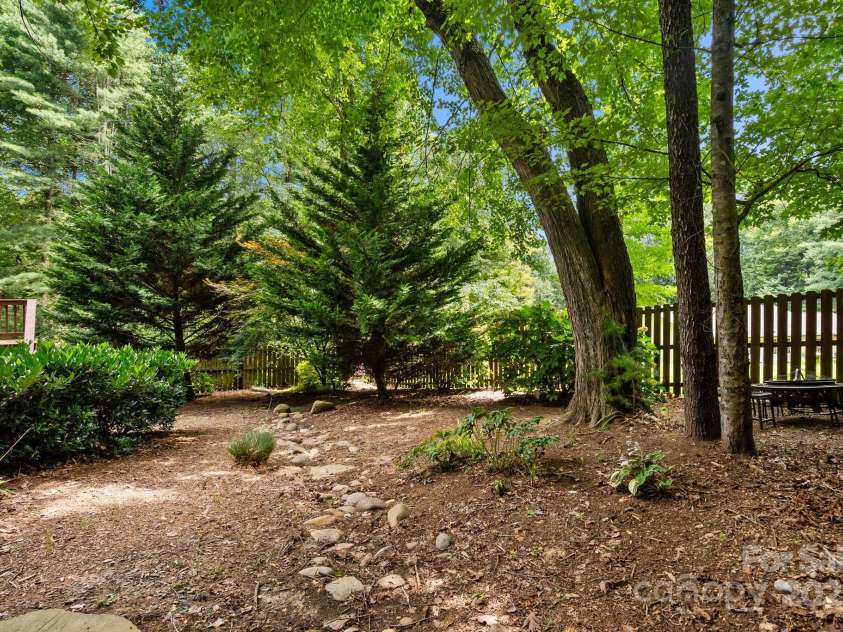 19 Mountain Brook Drive, Candler, NC 28715.  MLS# CAR4286834, YatesRealty ID 33932. Privacy fence perfect for pets 