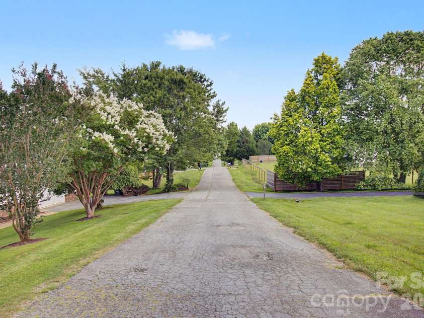 22 Sweet Briar Path Way, Hendersonville, NC 28792.  MLS# CAR4396421, YatesRealty ID 33933. Private road with cul-de-sac