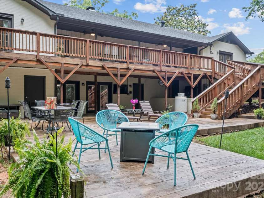 625 Magnolia Street, Mooresville, NC 28115.  MLS# CAR4265453, YatesRealty ID 33934. 