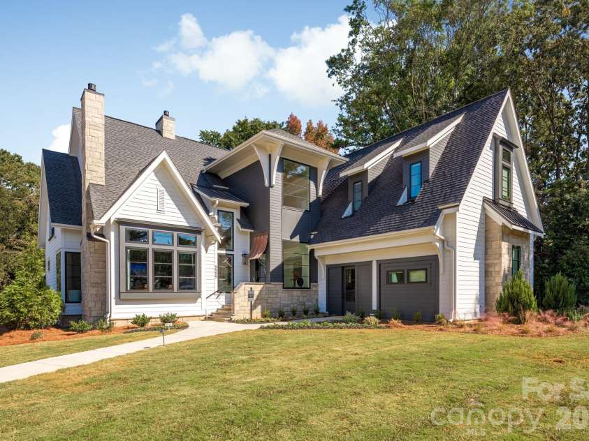 5555 Fairview Road, Charlotte, NC 28209.  MLS# CAR4398045, YatesRealty ID 33935. 