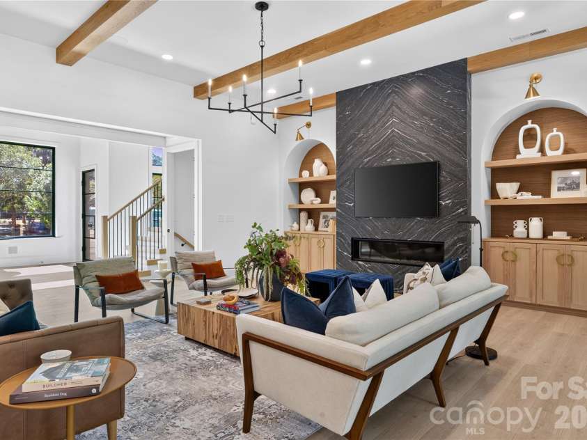 5555 Fairview Road, Charlotte, NC 28209.  MLS# CAR4398045, YatesRealty ID 33935. 