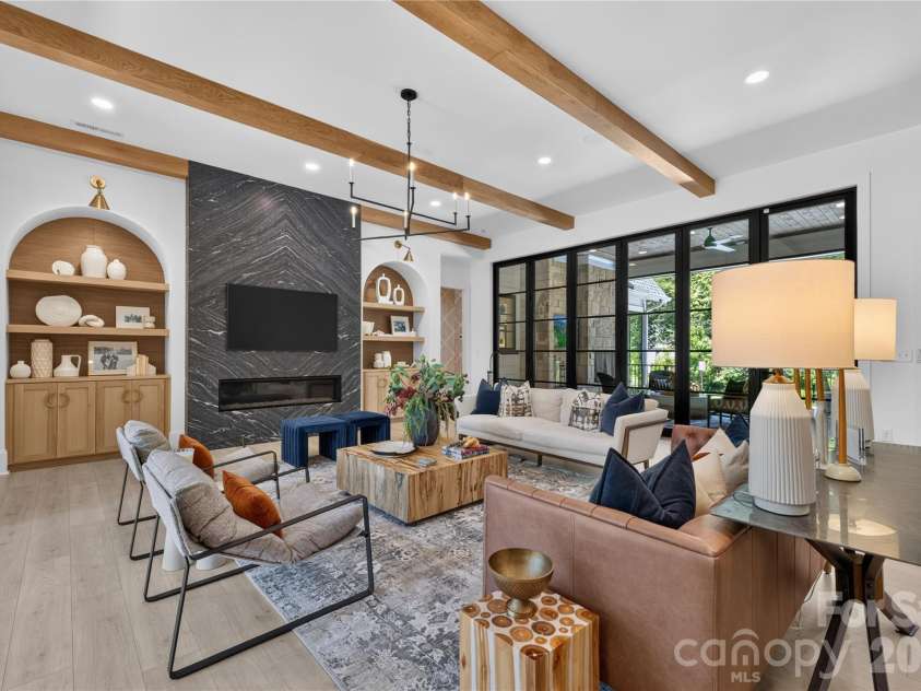 5555 Fairview Road, Charlotte, NC 28209.  MLS# CAR4398045, YatesRealty ID 33935. 