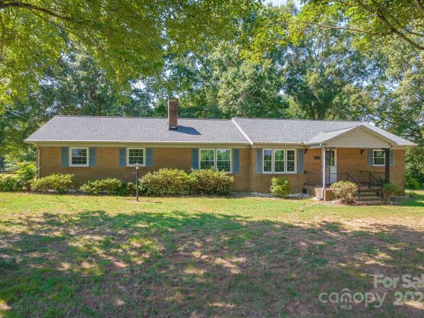 8233 NC 10 Highway, Vale, NC 28168.  MLS# CAR4286302, YatesRealty ID 33935. 
