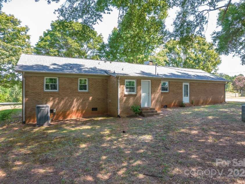 8233 NC 10 Highway, Vale, NC 28168.  MLS# CAR4286302, YatesRealty ID 33935. 