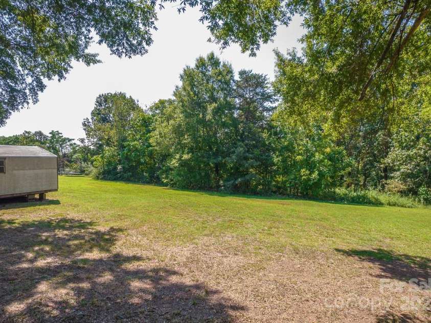 8233 NC 10 Highway, Vale, NC 28168.  MLS# CAR4286302, YatesRealty ID 33935. 