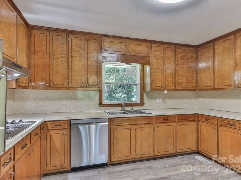 8233 NC 10 Highway, Vale, NC 28168.  MLS# CAR4286302, YatesRealty ID 33935. 
