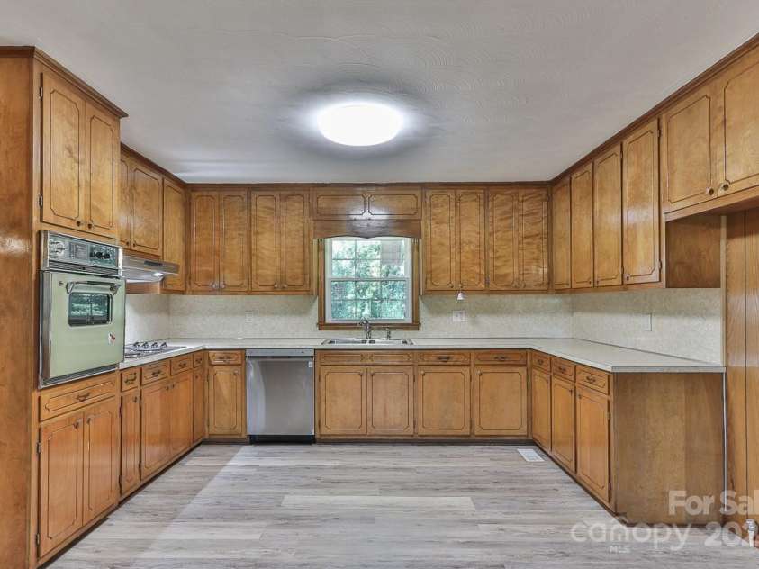 8233 NC 10 Highway, Vale, NC 28168.  MLS# CAR4286302, YatesRealty ID 33935. 