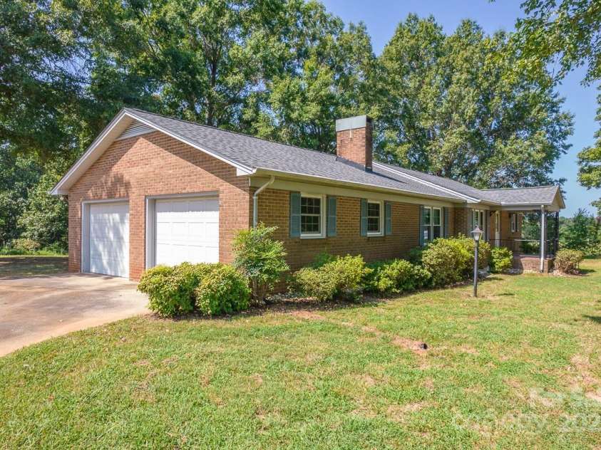 8233 NC 10 Highway, Vale, NC 28168.  MLS# CAR4286302, YatesRealty ID 33935. 
