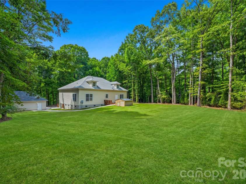 3429 Thoroughbred Lane, York, SC 29745.  MLS# CAR4393214, YatesRealty ID 33936. 