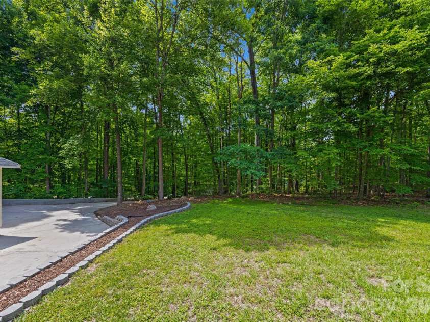 3429 Thoroughbred Lane, York, SC 29745.  MLS# CAR4393214, YatesRealty ID 33936. 