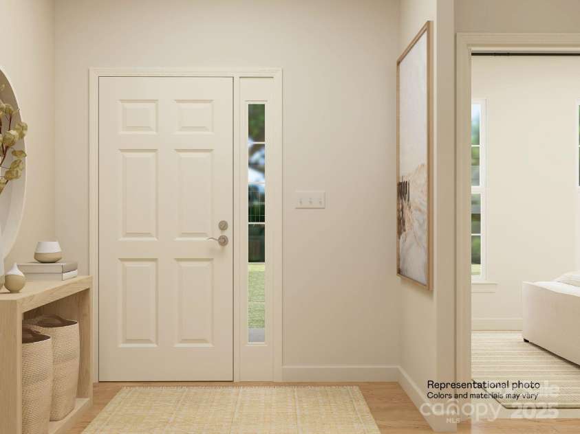 6466 Fairfax Court, Maiden, NC 28650.  MLS# CAR4291198, YatesRealty ID 33936. Entryway