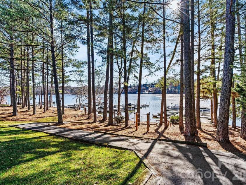 4975 Harbor View Drive, Granite Falls, NC 28630.  MLS# CAR4393944, YatesRealty ID 33937. Focused Lake Hickory Common Area View 
