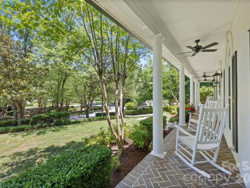 1027 Dan Maples Drive, Cramerton, NC 28032.  MLS# CAR4387353, YatesRealty ID 33938. 