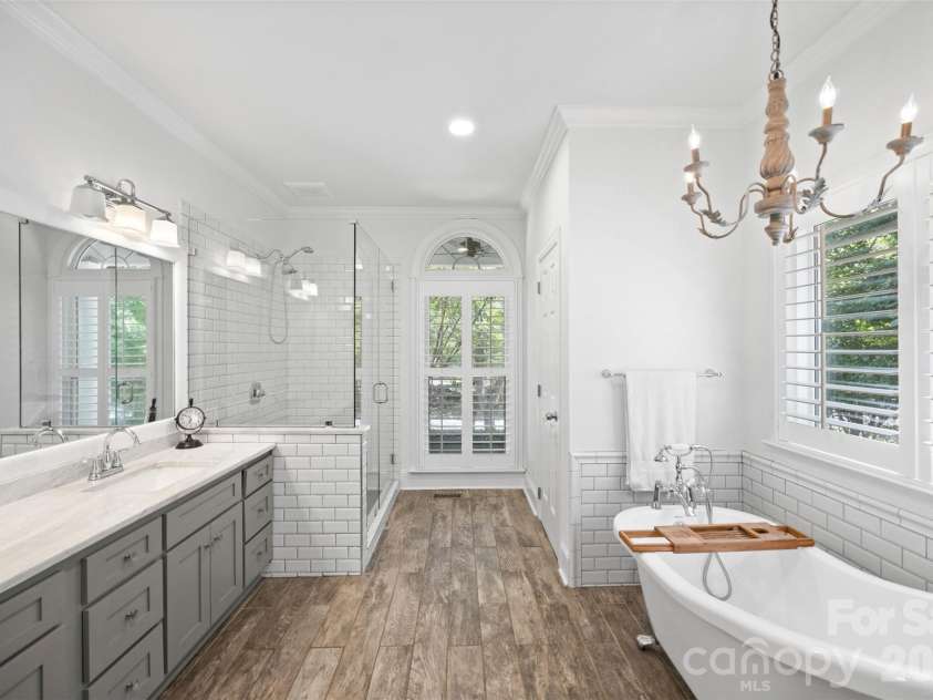 1027 Dan Maples Drive, Cramerton, NC 28032.  MLS# CAR4387353, YatesRealty ID 33938. 