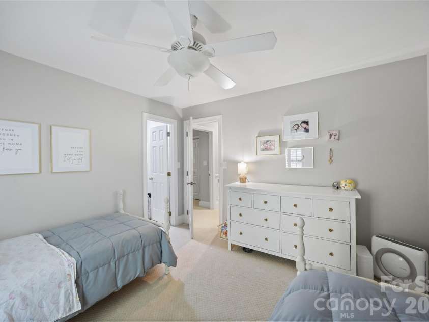 1027 Dan Maples Drive, Cramerton, NC 28032.  MLS# CAR4387353, YatesRealty ID 33938. 
