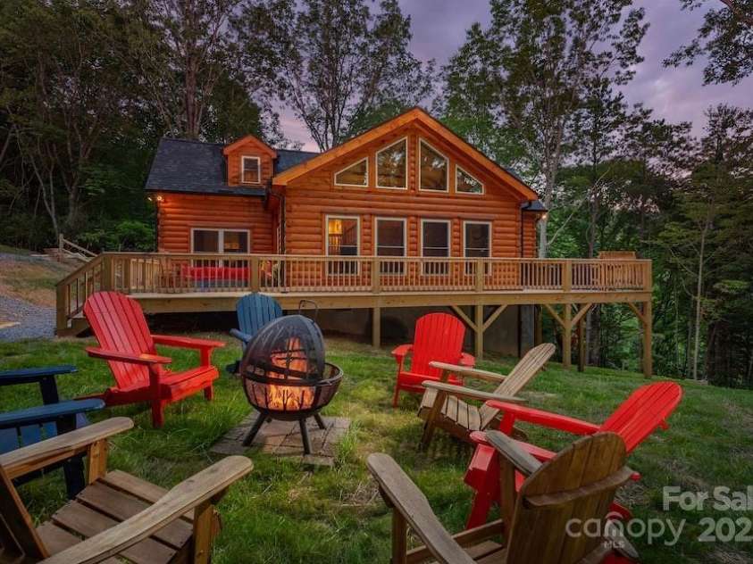 67/69 Flat Top Mountain Road, Fairview, NC 28730.  MLS# CAR4218998, YatesRealty ID 3394. 