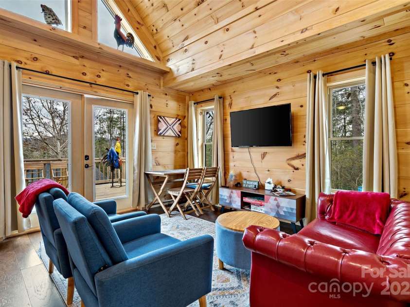 67/69 Flat Top Mountain Road, Fairview, NC 28730.  MLS# CAR4218998, YatesRealty ID 3394. 