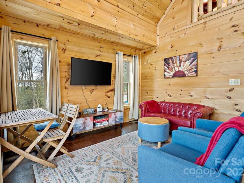 67/69 Flat Top Mountain Road, Fairview, NC 28730.  MLS# CAR4218998, YatesRealty ID 3394. 