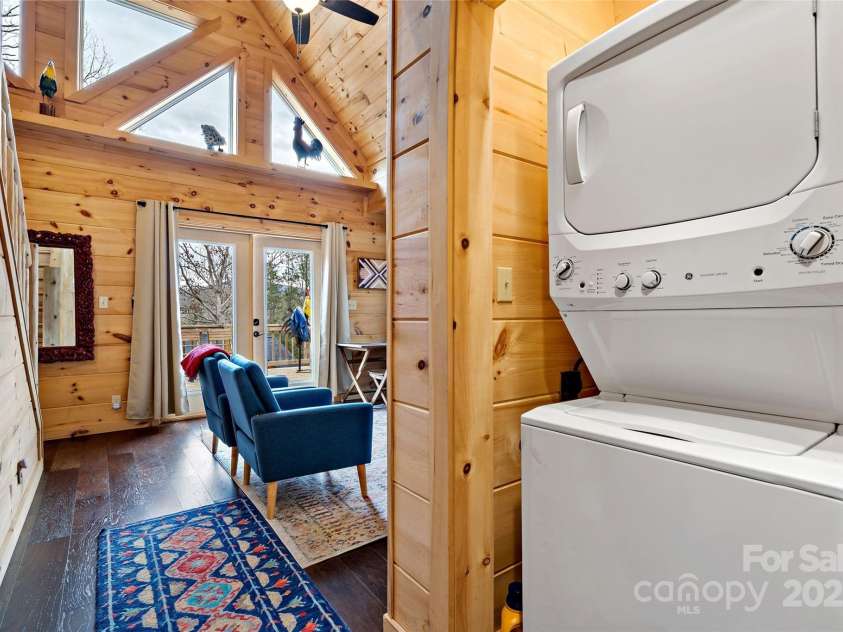 67/69 Flat Top Mountain Road, Fairview, NC 28730.  MLS# CAR4218998, YatesRealty ID 3394. 