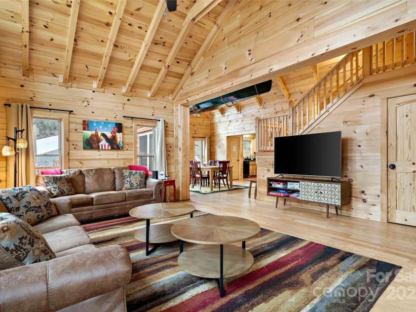 67/69 Flat Top Mountain Road, Fairview, NC 28730.  MLS# CAR4218998, YatesRealty ID 3394. 